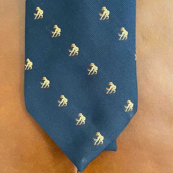 Vintage The Bagpiper Monkey Critter Print Dark Blue Neck Tie - Picture 1 of 6